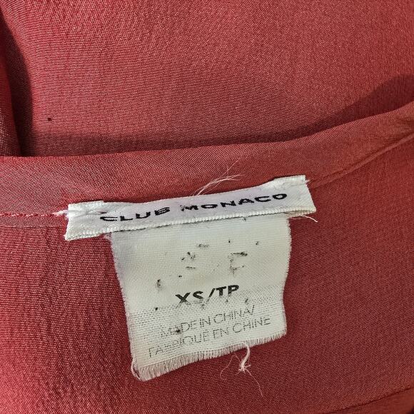 Club Monaco Shirt Womens XS Red Silk Top Quiet Luxury Minimal Capsule Normcore - Picture 5 of 7